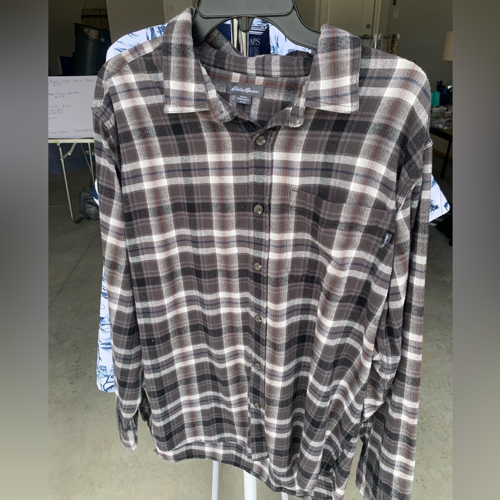 Men’s Flannel Button down